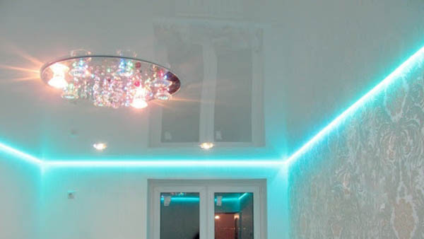 Подсветка натяжного потолка в зале -2
