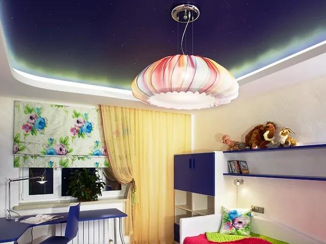 натяжной потолок в детской комнате (11)