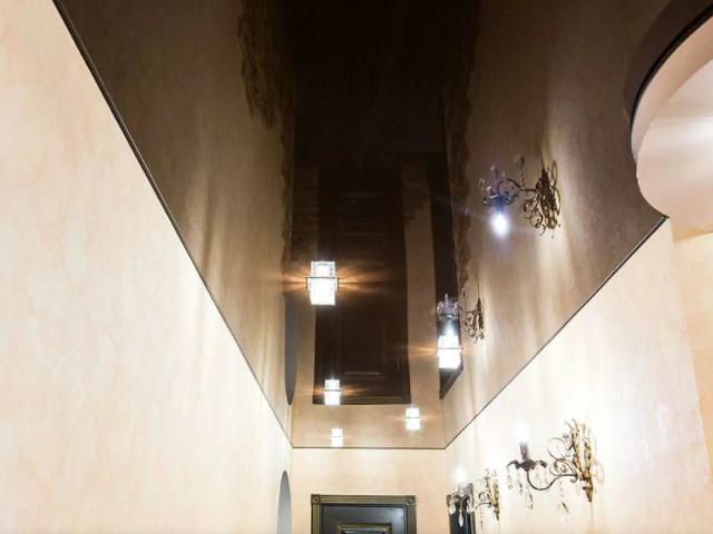 натяжной потолок в коридоре (14)
