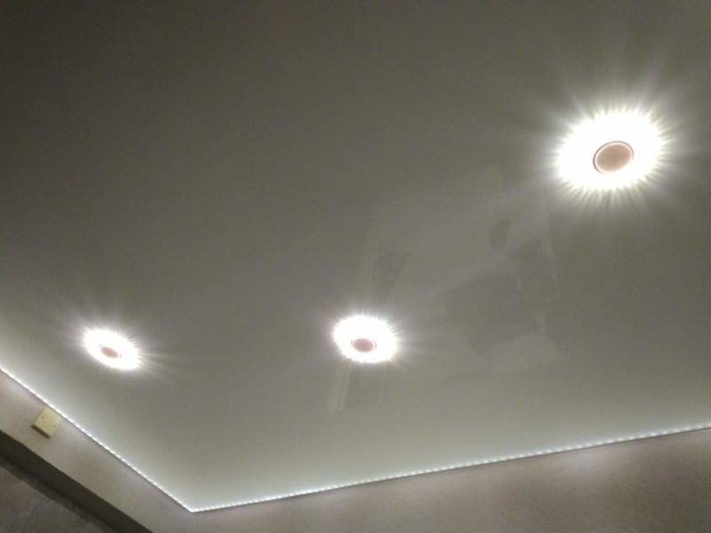 Подсветка внутренняя на натяжном потолке